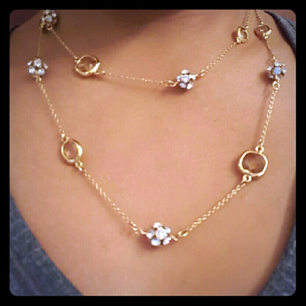 💗Stella & dot Chelsea long gold necklace! Like new!